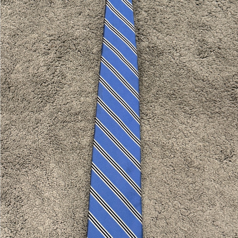 Brooks Brothers Blue and White Striped Tie